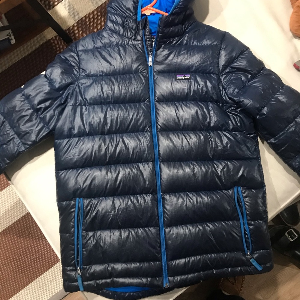 Patagonia puffer jacket (navy blue)